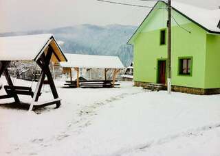 Дома для отпуска Goryanka Hotel Микуличин Дом с 7 комнатами-2