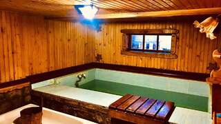 Дома для отпуска Goryanka Hotel Микуличин Дом с 7 комнатами-22