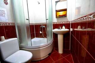 Дома для отпуска Goryanka Hotel Микуличин Дом с 7 комнатами-53