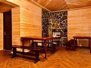 Дома для отпуска Goryanka Hotel Микуличин Дом с 7 комнатами-88