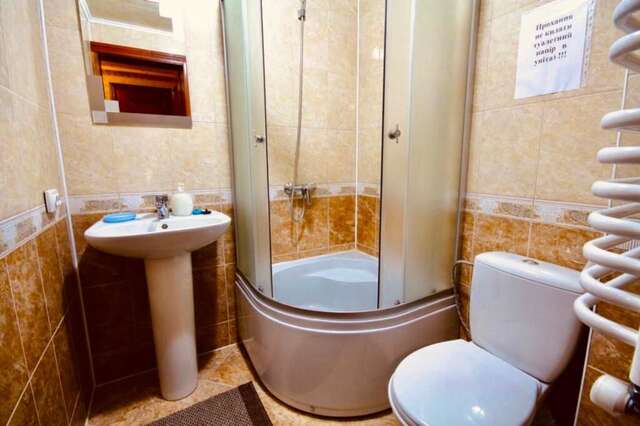 Дома для отпуска Goryanka Hotel Микуличин-19