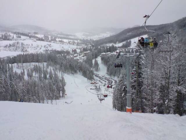 Дома для отпуска Goryanka Hotel Микуличин-32